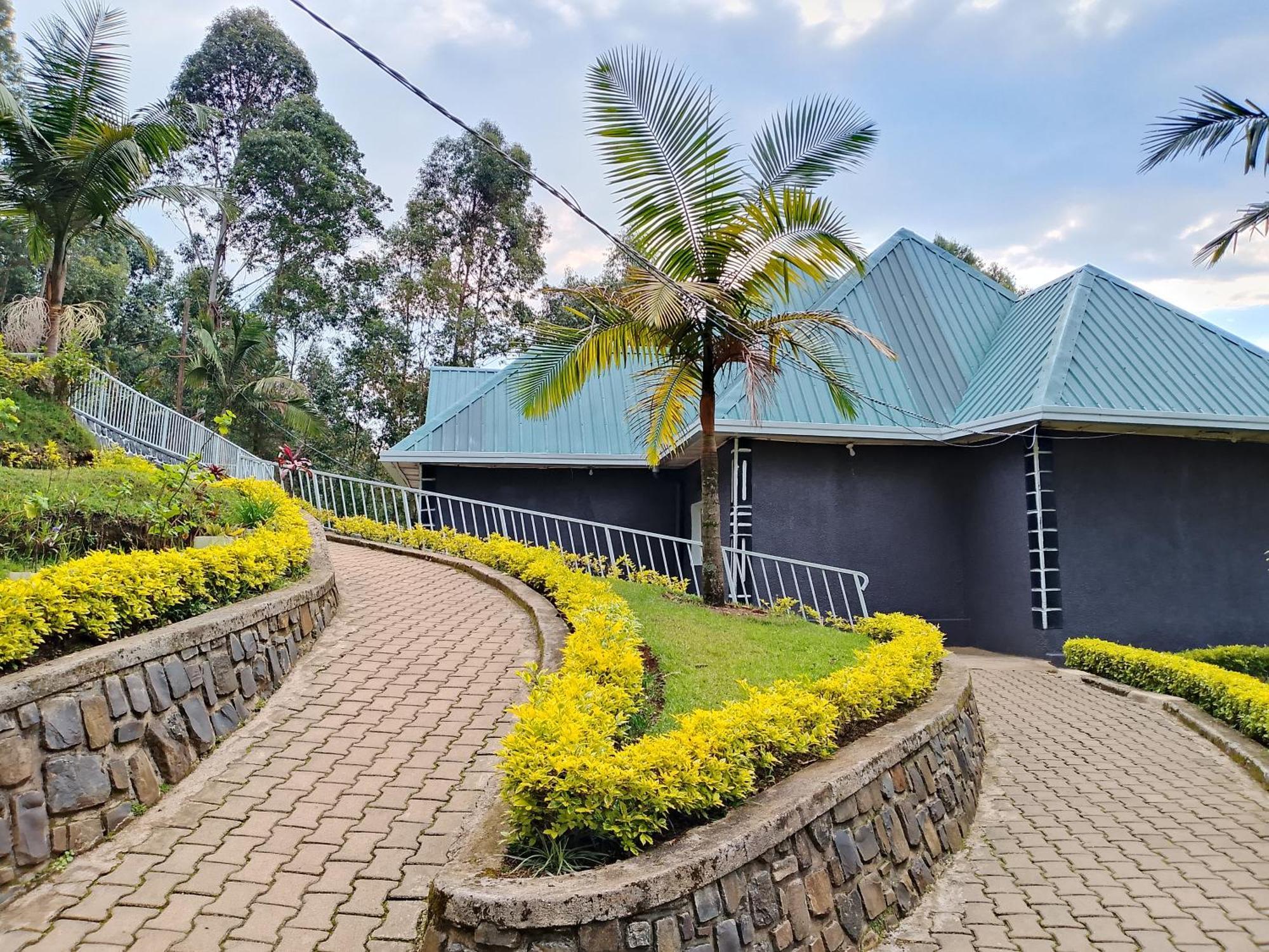 Ear Ken Barham Guesthouse Rwumba Exterior photo